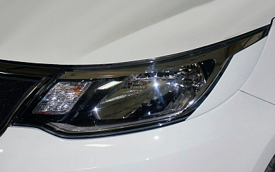 Накладки на фары боковые лепестки KIA Rio 3 2015-2017